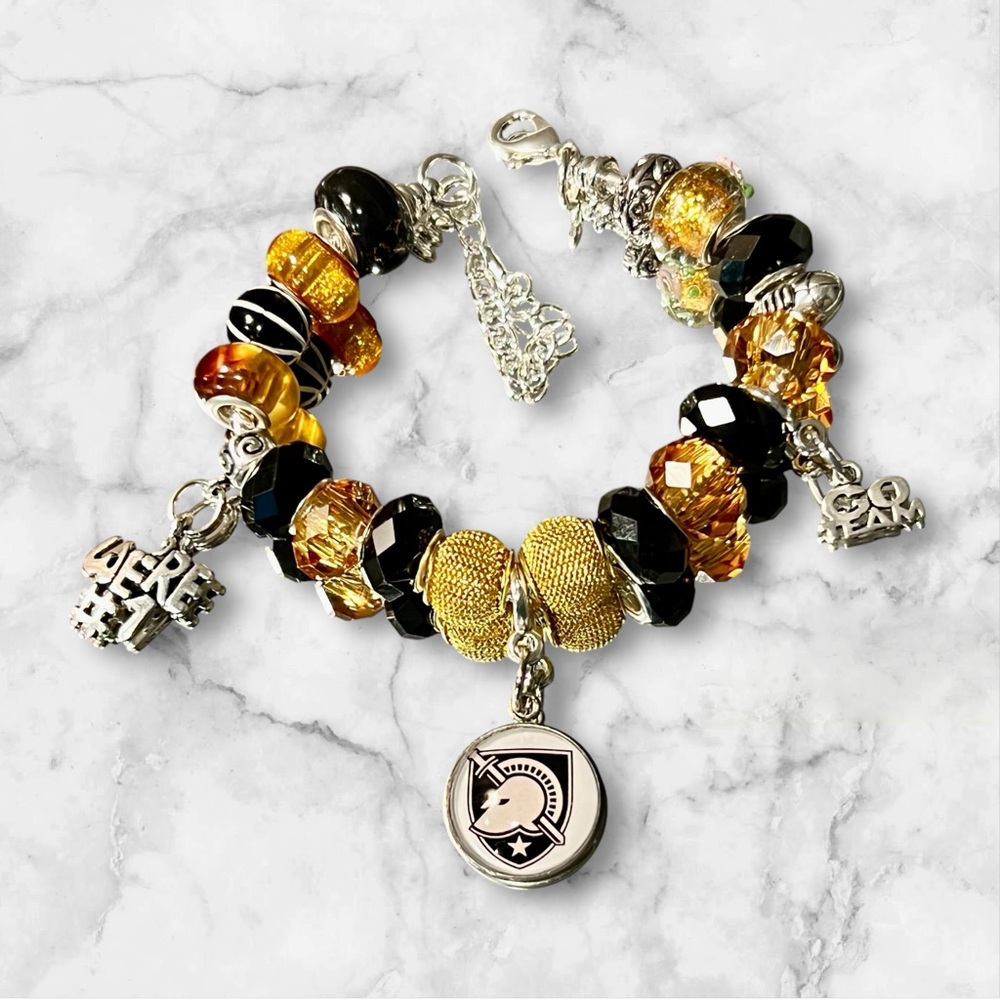 U.S. Army Black Knights beaded charm bracelet. NCAA, ACC